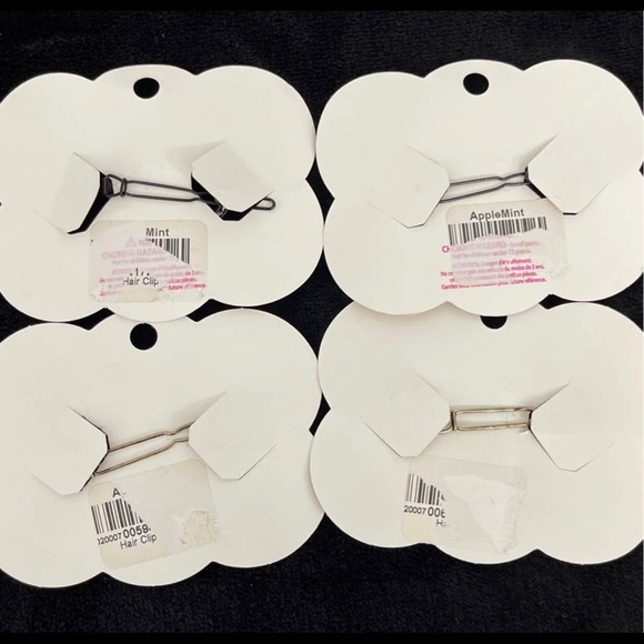 Hair Clips (2 New Sets) - Picture 5 of 5